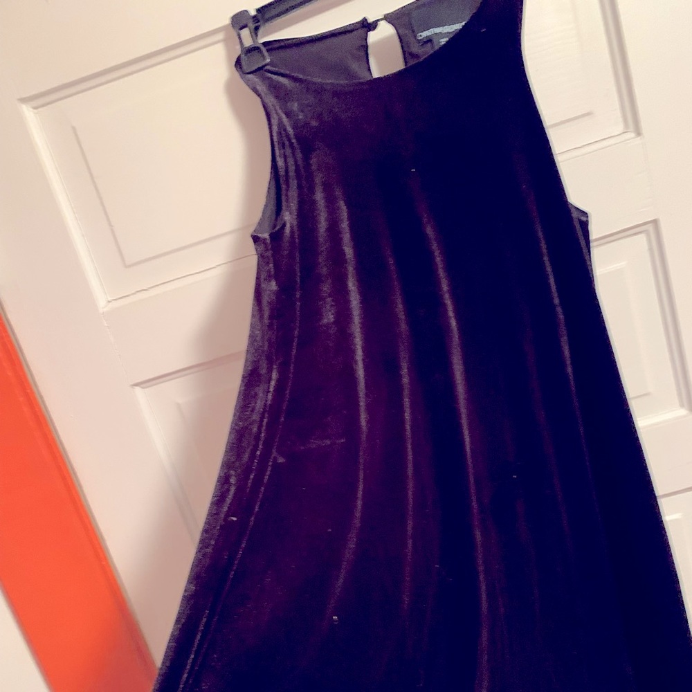 Cynthia Velvet Dress Short
